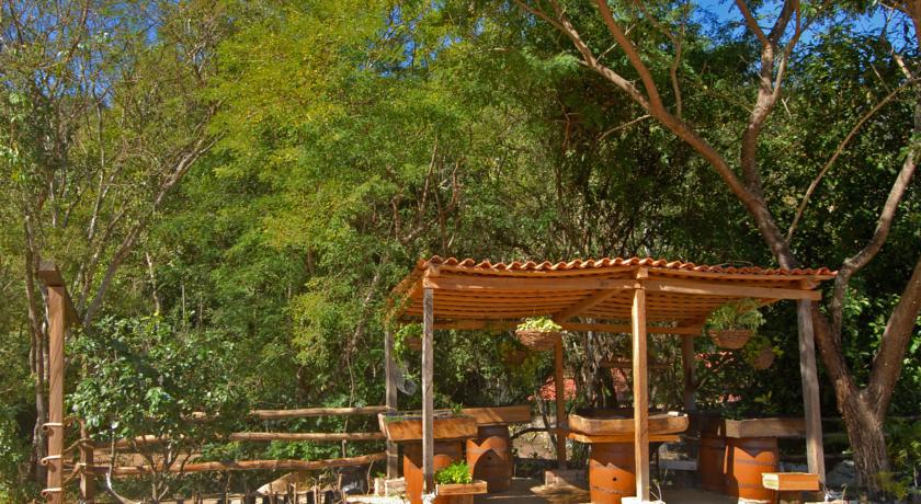 JALISCO Villa Azalea Inn & Organic Farm מראה חיצוני תמונה